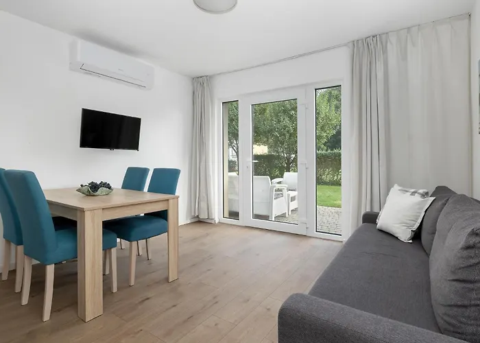 בית נופש Lilia *