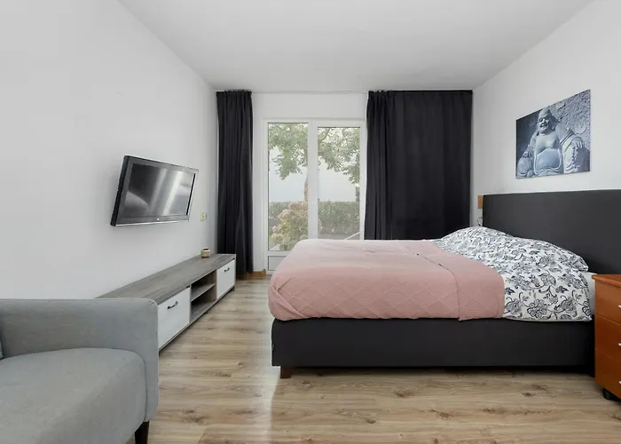 Lilia מידז'יוודז'י